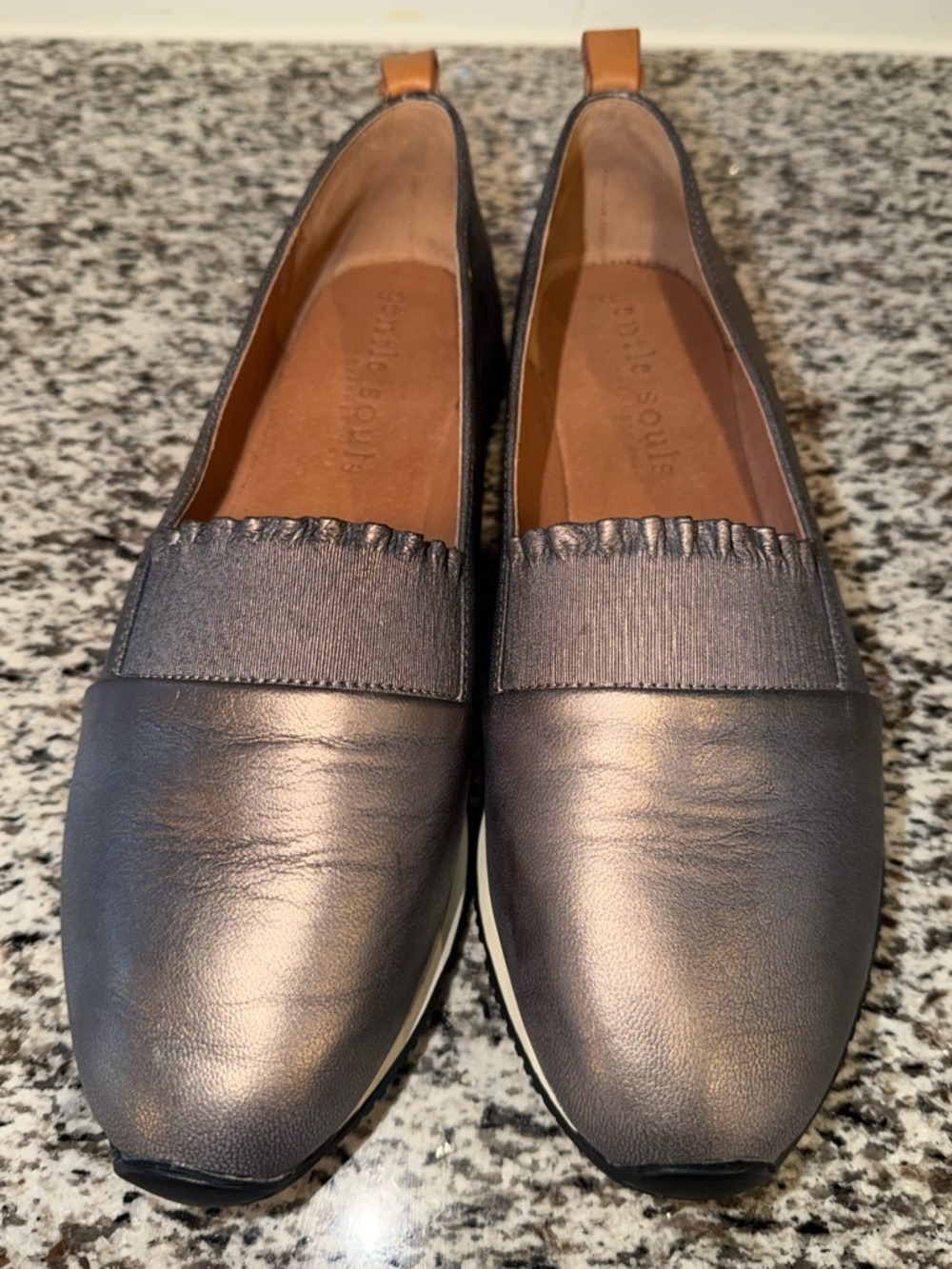 Gentle Souls by Kenneth Cole Roanne Slip-On Sneakers - size 7.5 /pewter metallic